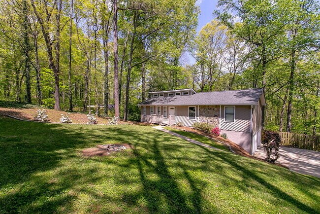 Photo - 175 Little Brook Dr