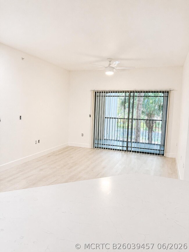 3023 Alcazar Pl Unit 207