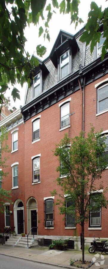 Photo - 2122 Pine St