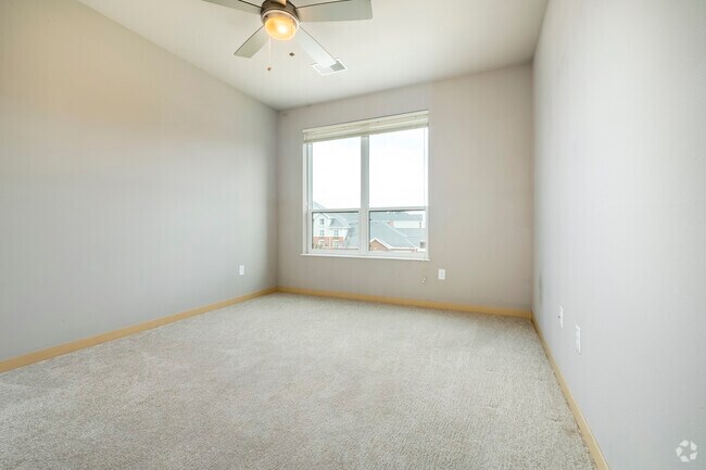2BR, 2BA - 1216SF - Bedroom