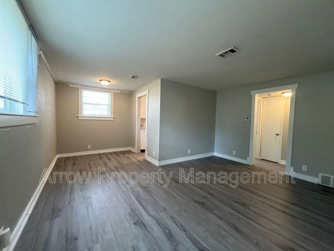 Photo - 1100 S 25th St Unit 4