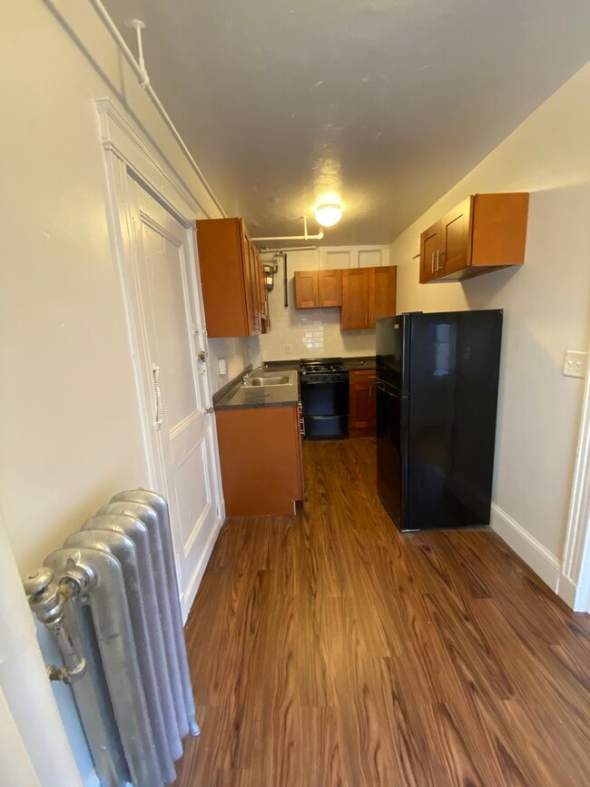 *Pictures are representative samples of the advertised unit. In some cases, the actual units you tou - 100 Washington St Unit 2L