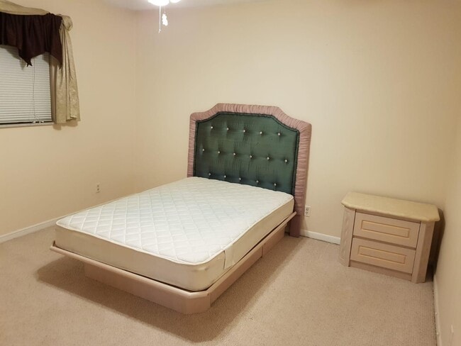 Photo - 3300 Spanish Moss Ter Unidad 113