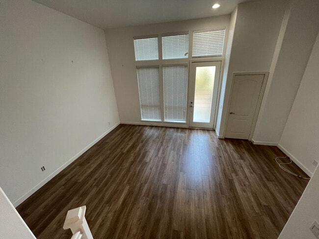 5405 W 149th Pl Unit 14