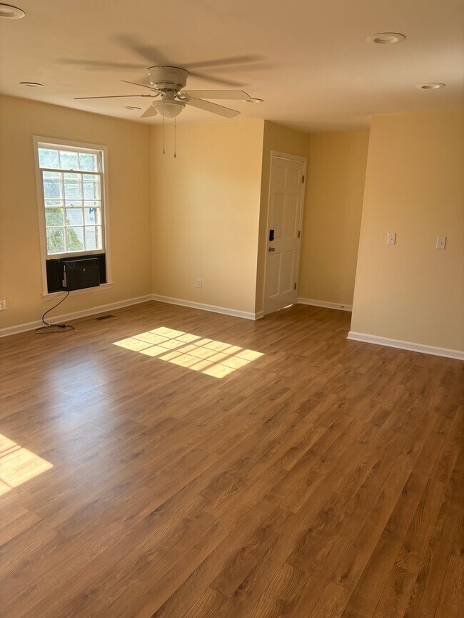 Photo - 509 Highland Park Dr Unit 3