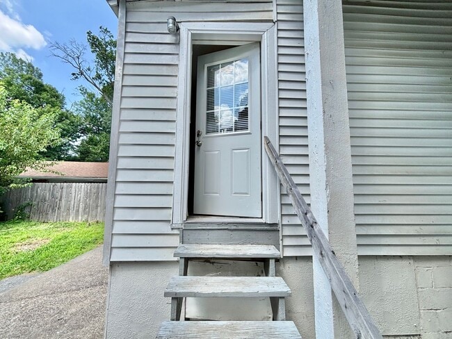 Photo - 208 W Tenny Ave Unit 2