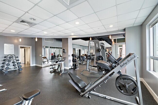 Photo - 943 Peachtree St NE Unit Modern Studio Getaway