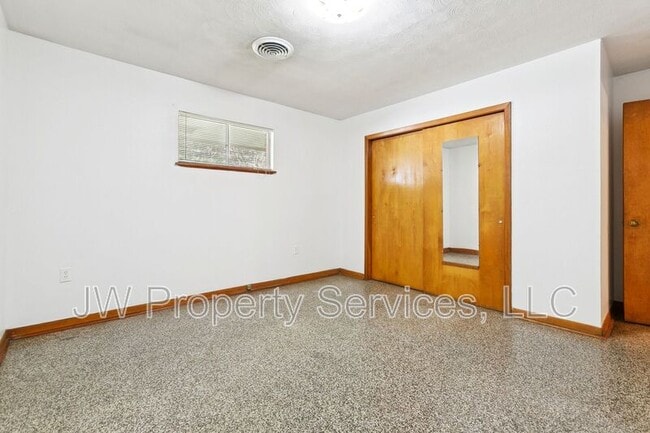 Photo - 124 Lake Ave