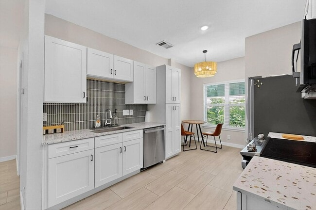 Photo - 2414 Longview St Condo Unit 102