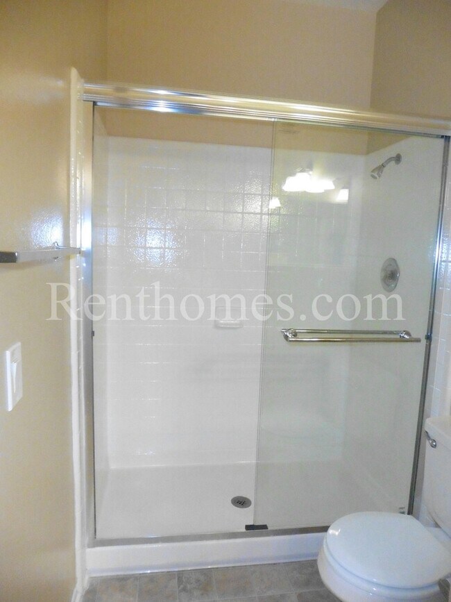 Photo - 10844 Sabre Hill Dr Unidad 227