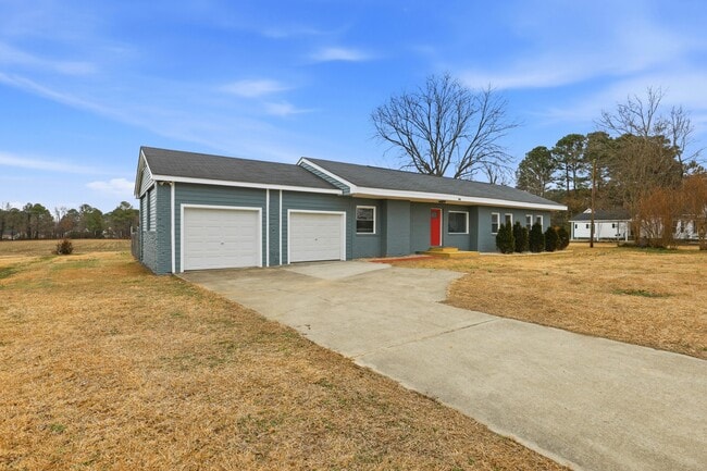 Photo - 121 Church of God Rd