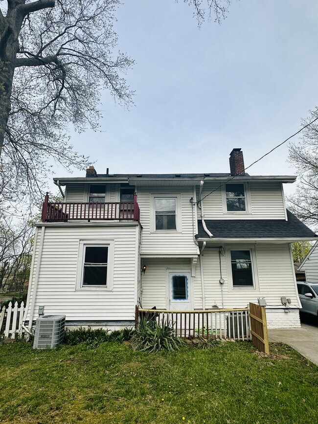 Photo - 18970 Genesee Ave