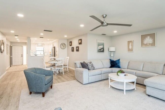 Photo - 200 Intracoastal Pl Unit 305