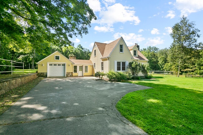 Photo - 26 Great Hillwood Rd