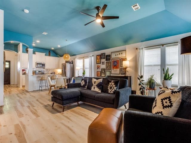 Photo - 508 Hackberry Dr