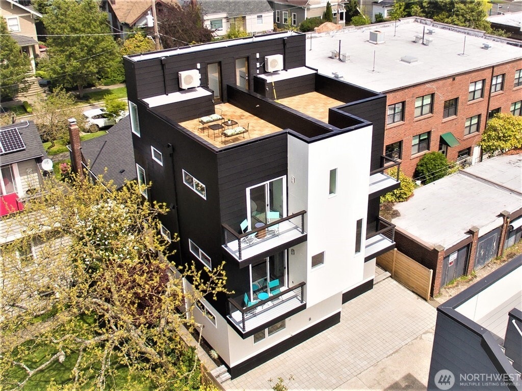Photo - 1525 a nw 60th St House