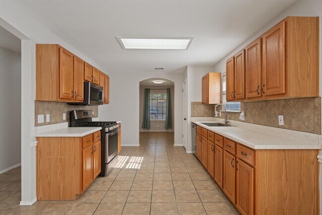 Photo - 108 David Dr