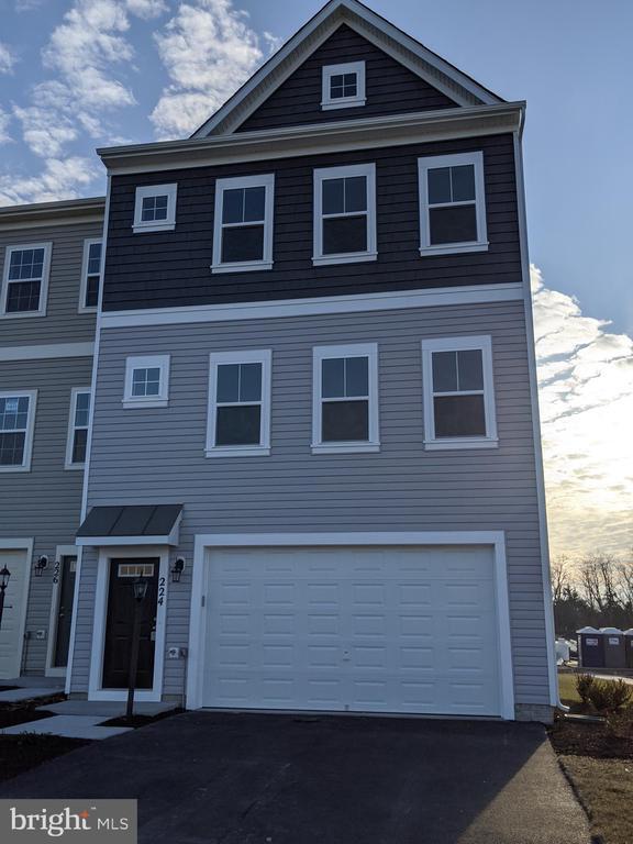 Photo - 224 Parkland Dr