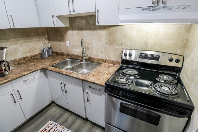 Photo - Mainstreet 1320