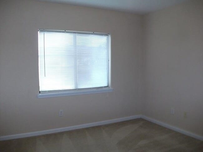 Photo - 9 Hannah Cole Dr