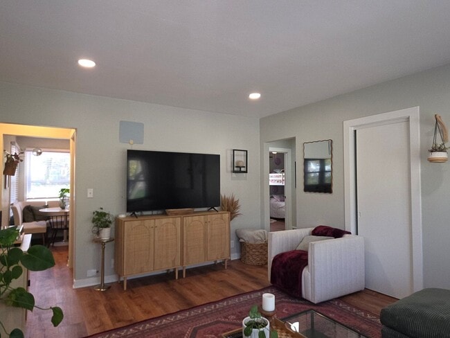Photo - Updated Tosa 2 bedroom townhouse