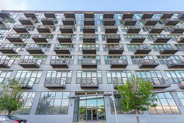 Building Photo - 1224 W Van Buren St Unit 506 Rental