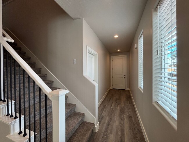 Photo - BRAND NEW TOWNHOME FOR RENT!