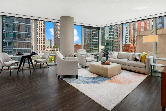 Photo - 580 N McClurg Ct