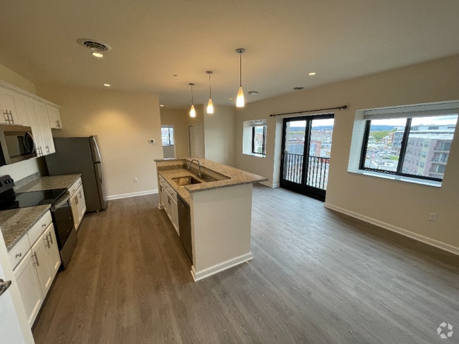 Building Photo - 192 Erie Blvd Rental