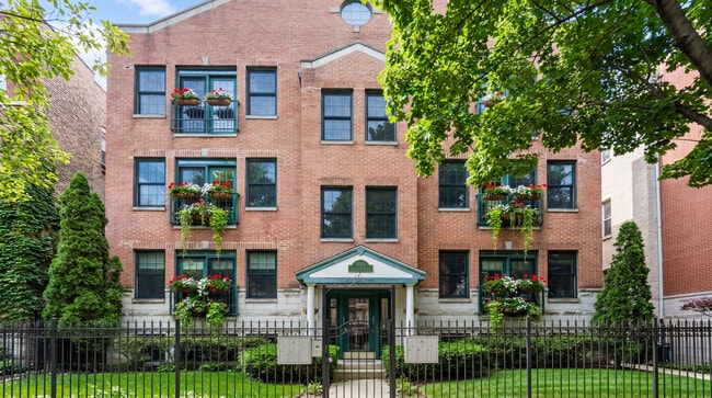 Exterior del edificio - 849 W Lakeside Plz Unidad 1E
