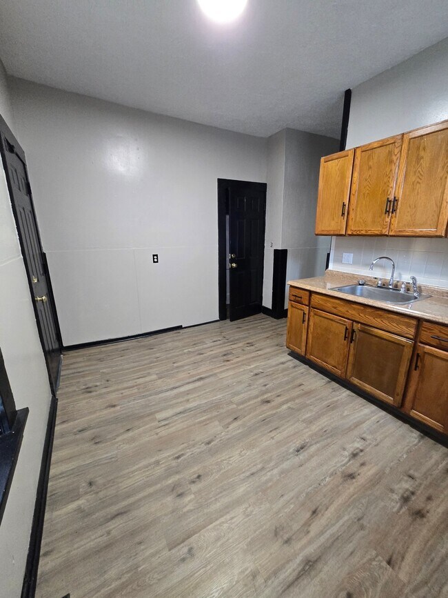 Photo - 226 W 20th St Unidad 1