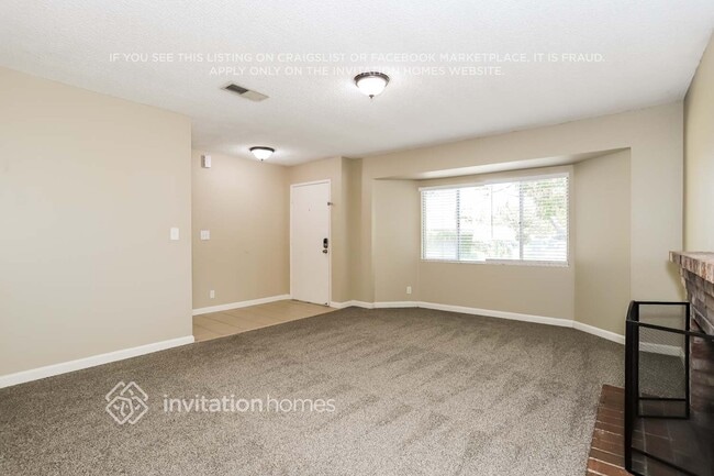 Photo - 1385 Meadowlark Dr