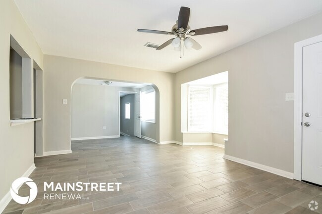 Building Photo - 5224 Puritan Ave Rental