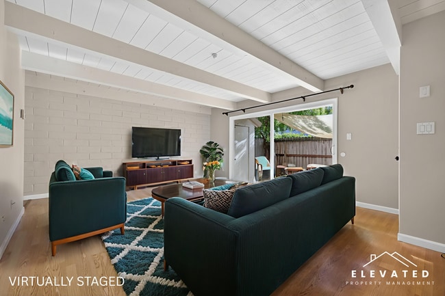 Photo - 111 Avram Ave