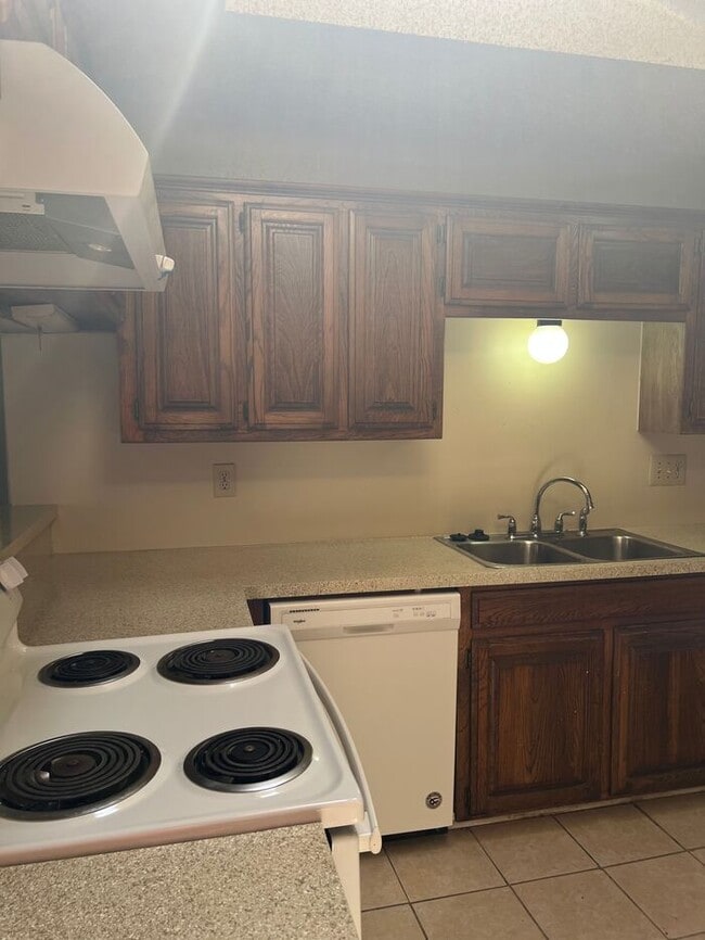 Photo - 11821 Garden Terrace Dr