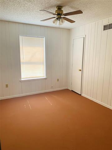 Photo - 1010 E Reno Rd