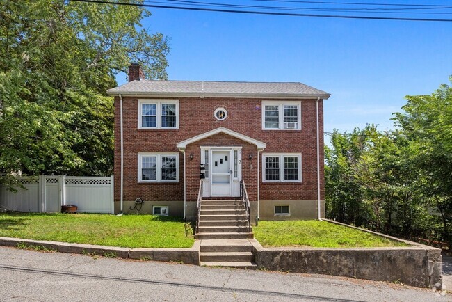 Building Photo - 3 Allen Rd Unit 3 Rental