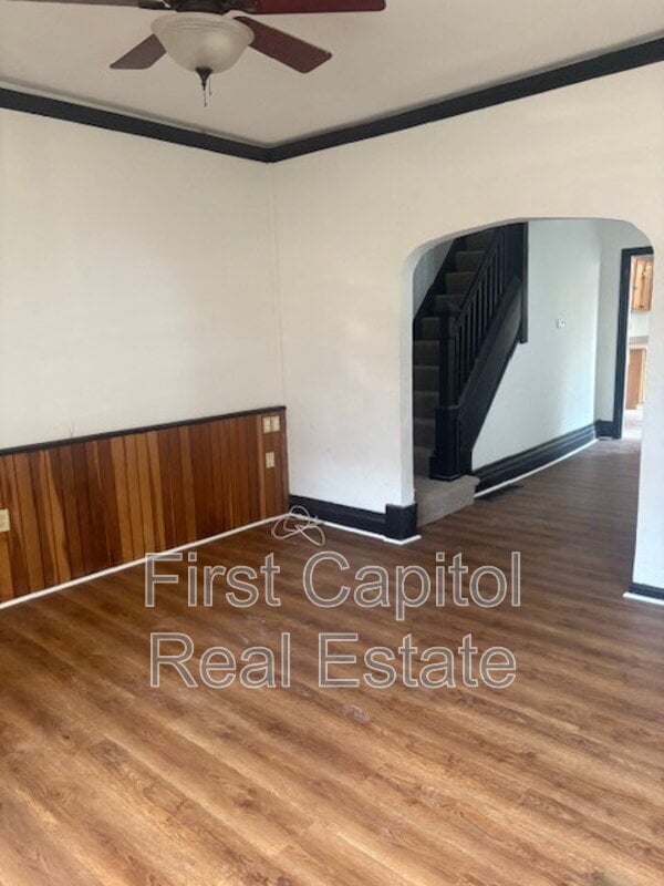 Photo - 107 S 4th St