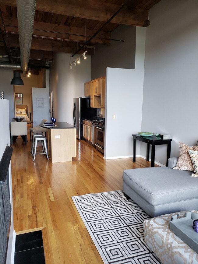 Photo - 1500 W Monroe St Unit 423