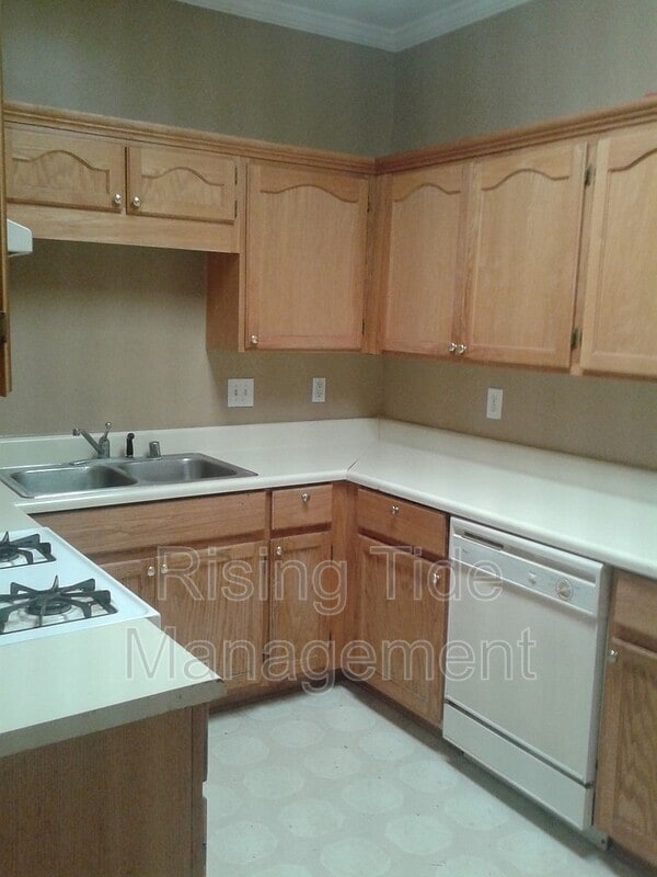 Photo - 106 Sommersby Cir