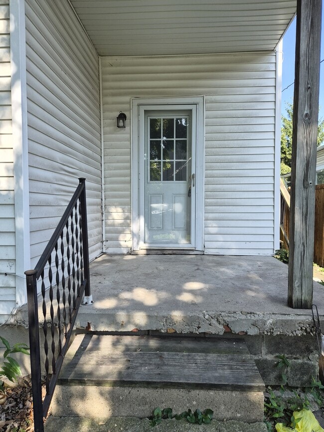 Photo - 321-323 N Arsenal Ave Unit 323-A