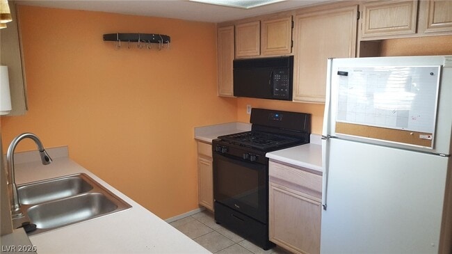 Photo - 8070 W Russell Rd Unit 1010