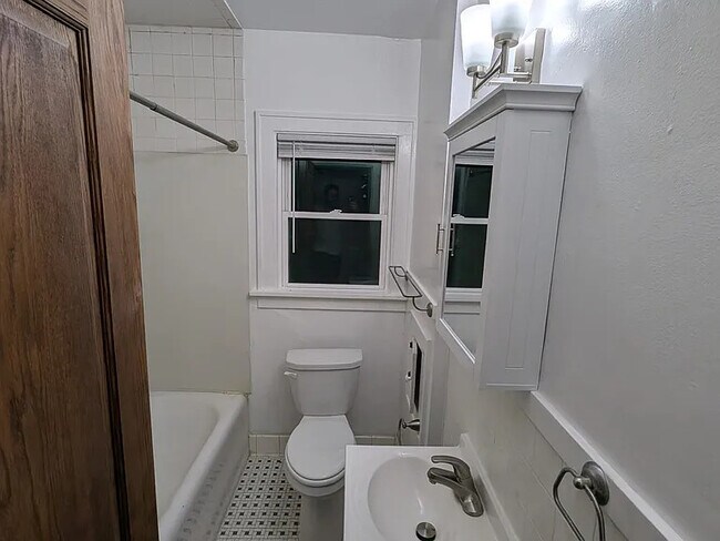 Photo - 3856 Martha Ave Unit Upper