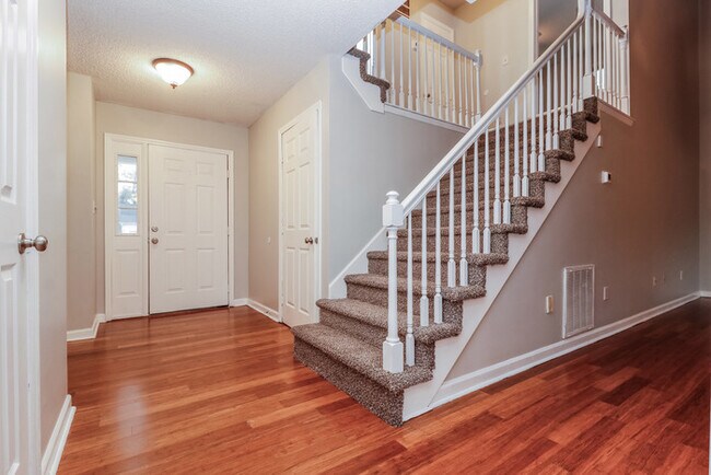 103 Issac Ct