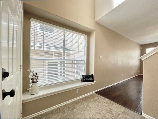 Photo - 19 Blue Creek Pl