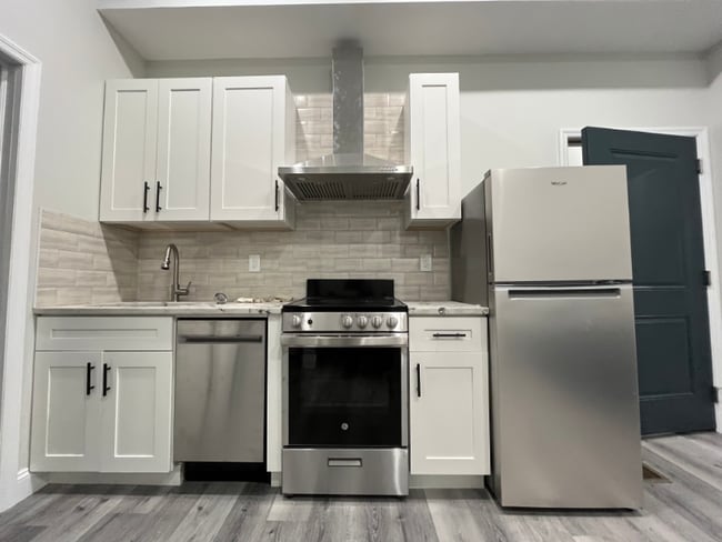 Photo - 106 S 42nd St Unit 2B