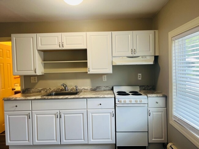 Photo - 169-171 Bank Unit 171 1/2