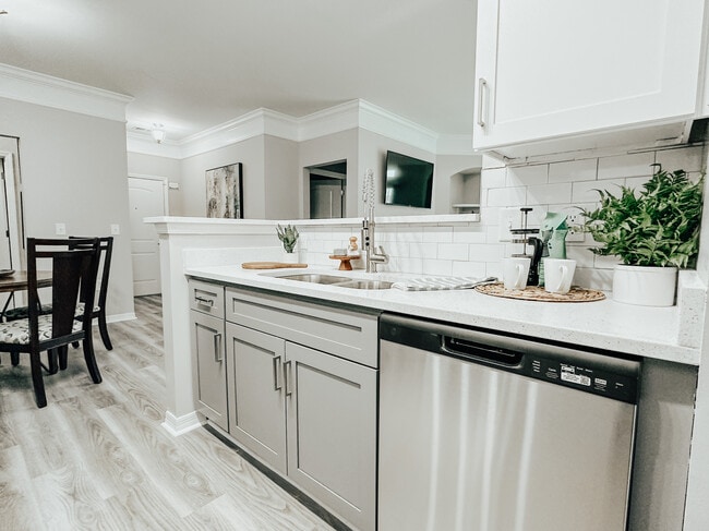 Photo - Monticello at Town Center