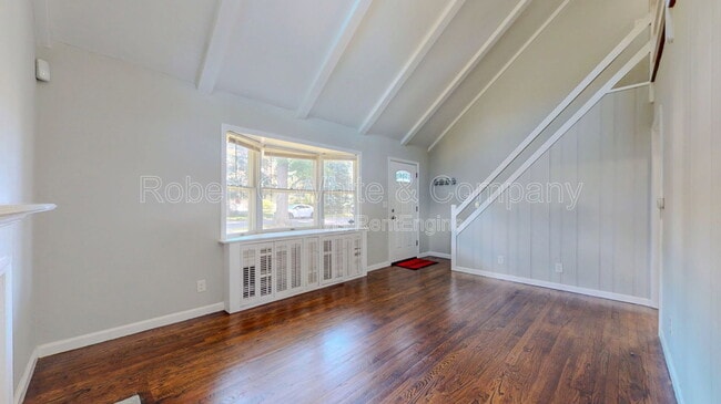 Photo - 677 Garfield Ave