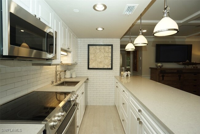 Building Photo - 480 5th St S Unit 102